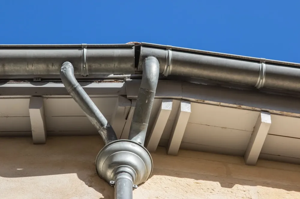 Installation de zinguerie et gouttières à Noé